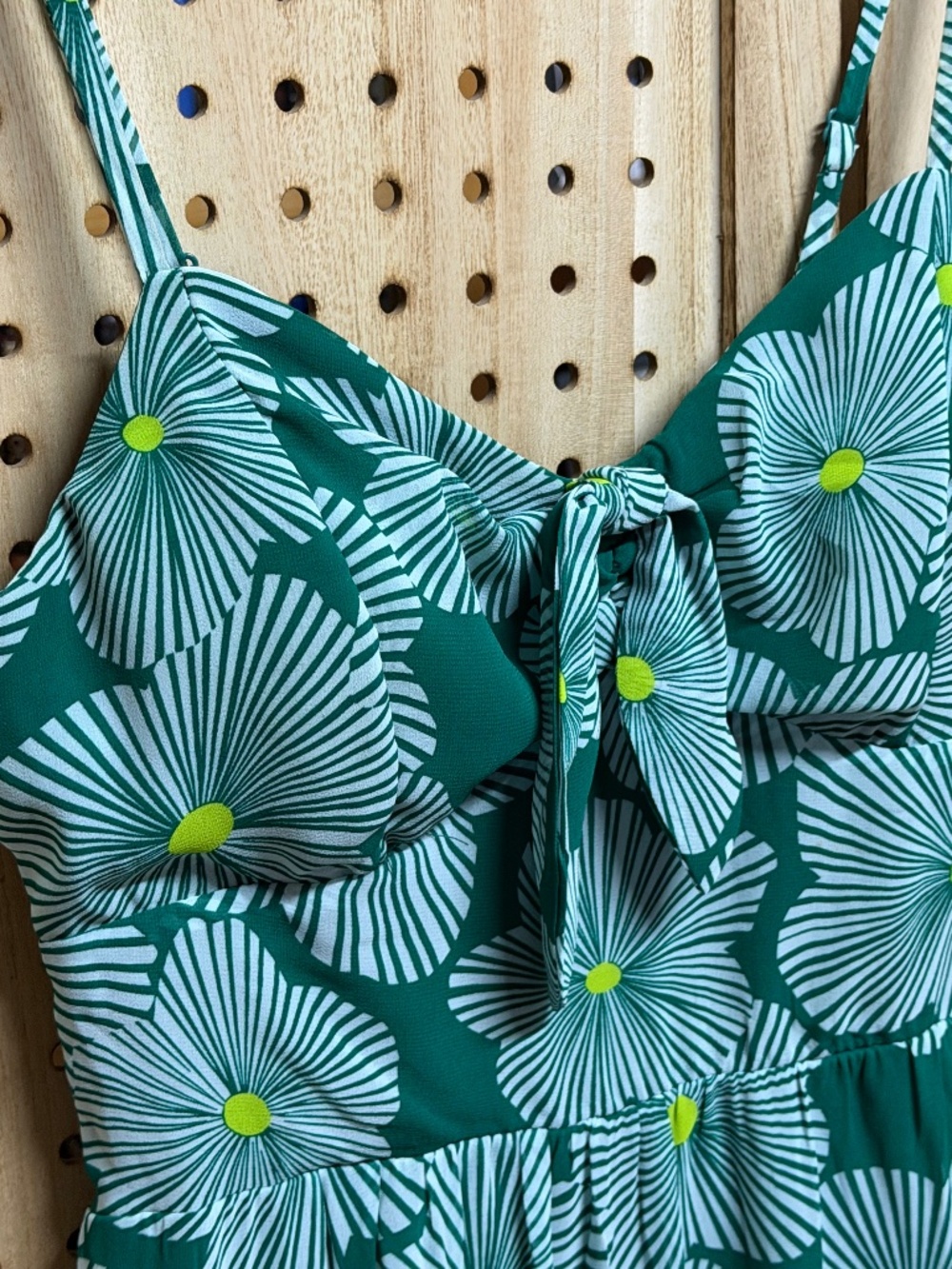A.U.W. Green Floral Built In Bra Smocked Midi Dress M